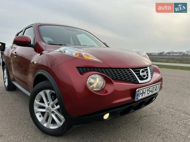 Красный Ниссан Жук, объемом двигателя 1.6 л и пробегом 219 тыс. км за 10200 $, фото 43 на Automoto.ua