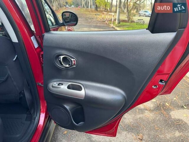 Красный Ниссан Жук, объемом двигателя 1.6 л и пробегом 170 тыс. км за 10300 $, фото 40 на Automoto.ua