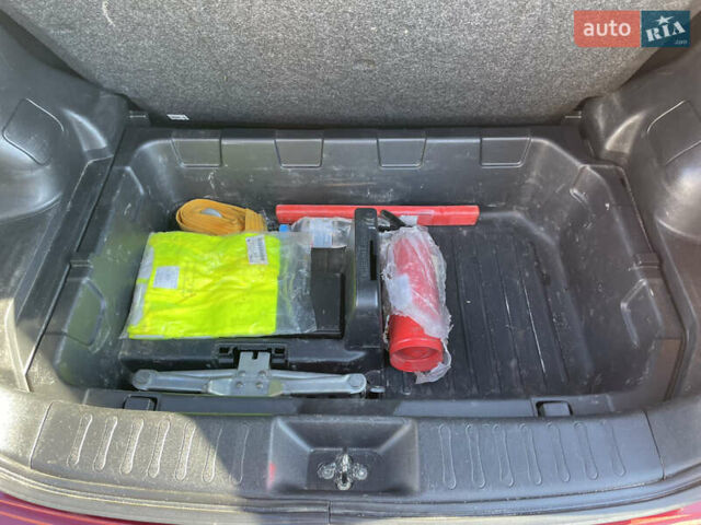 Червоний Ніссан Жук, об'ємом двигуна 1.6 л та пробігом 94 тис. км за 11500 $, фото 29 на Automoto.ua