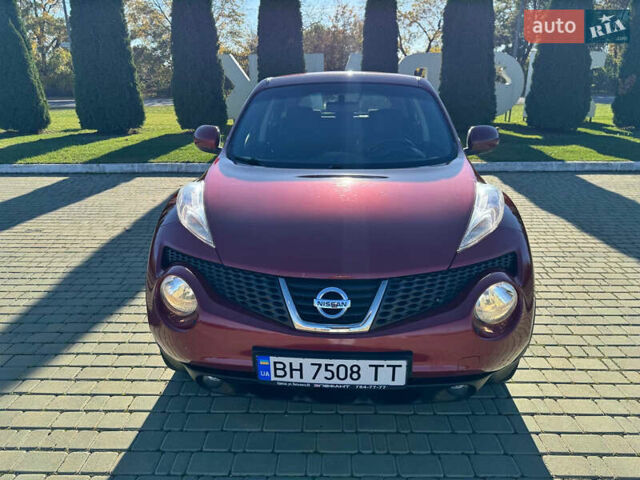 Красный Ниссан Жук, объемом двигателя 1.6 л и пробегом 169 тыс. км за 9800 $, фото 22 на Automoto.ua