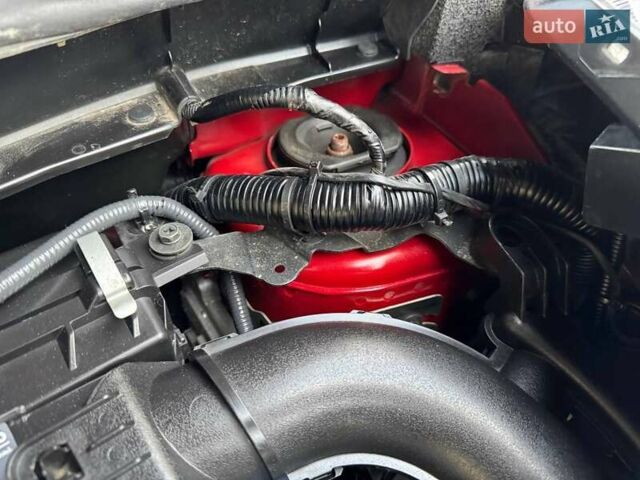 Красный Ниссан Жук, объемом двигателя 1.6 л и пробегом 170 тыс. км за 10300 $, фото 62 на Automoto.ua