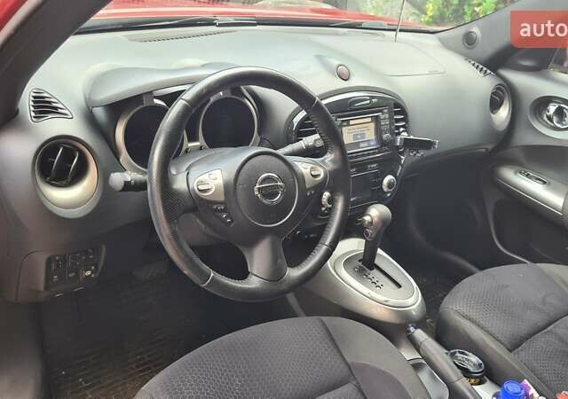 Червоний Ніссан Жук, об'ємом двигуна 1.6 л та пробігом 56 тис. км за 11500 $, фото 4 на Automoto.ua