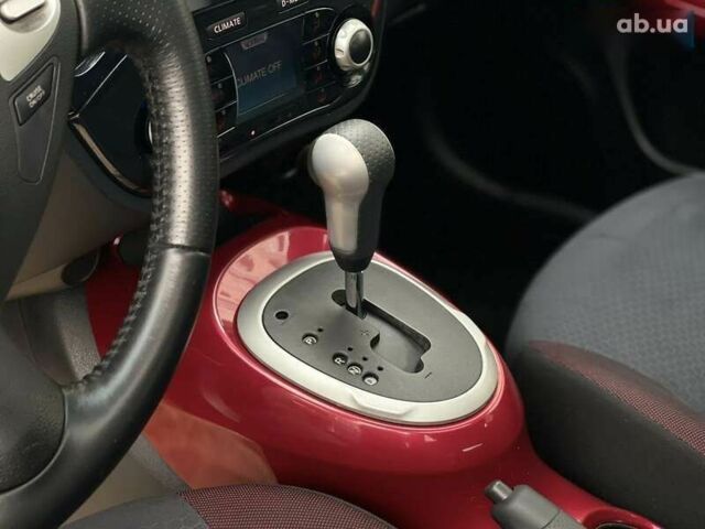 Красный Ниссан Жук, объемом двигателя 1.6 л и пробегом 188 тыс. км за 10500 $, фото 13 на Automoto.ua