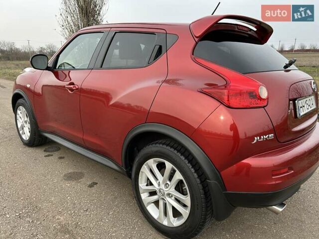 Красный Ниссан Жук, объемом двигателя 1.6 л и пробегом 219 тыс. км за 10200 $, фото 6 на Automoto.ua