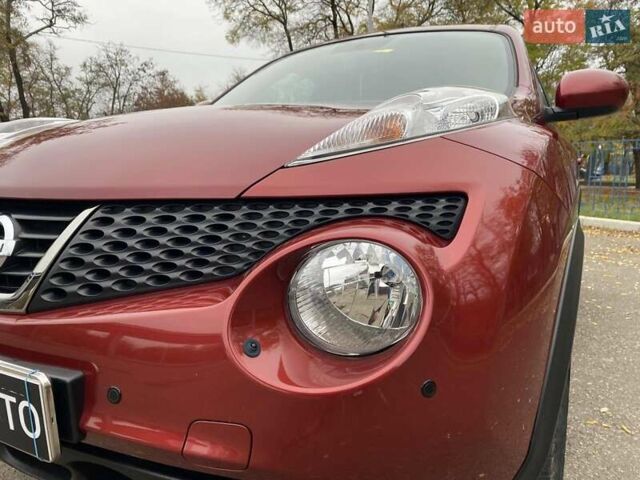 Красный Ниссан Жук, объемом двигателя 1.6 л и пробегом 56 тыс. км за 12200 $, фото 42 на Automoto.ua