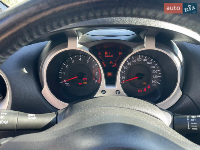 Червоний Ніссан Жук, об'ємом двигуна 1.6 л та пробігом 94 тис. км за 11500 $, фото 18 на Automoto.ua