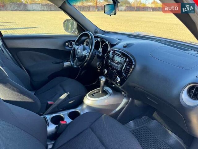 Красный Ниссан Жук, объемом двигателя 1.6 л и пробегом 170 тыс. км за 9700 $, фото 31 на Automoto.ua