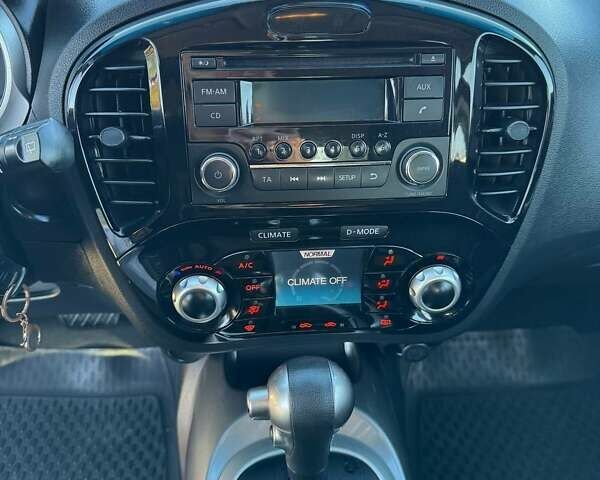 Красный Ниссан Жук, объемом двигателя 1.6 л и пробегом 170 тыс. км за 9700 $, фото 33 на Automoto.ua