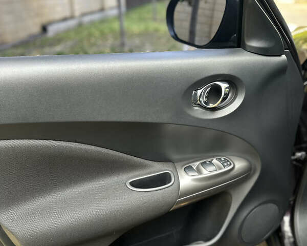 Ниссан Жук 2013 в Днепре (Днепропетровске) на Automoto.ua Красный Ниссан Жук, объемом двигателя 1.6 л и пробегом 116 тыс. км за 12000 $, фото 14 на Automoto.ua