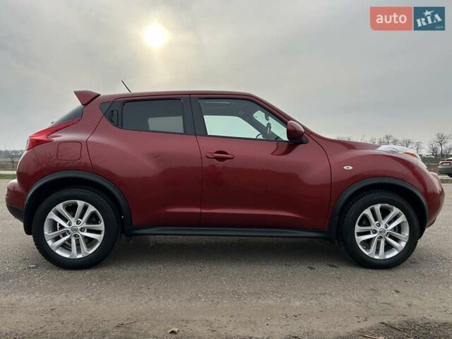 Красный Ниссан Жук, объемом двигателя 1.6 л и пробегом 219 тыс. км за 10200 $, фото 11 на Automoto.ua