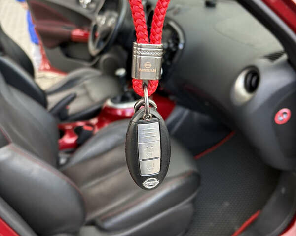 Красный Ниссан Жук, объемом двигателя 1.5 л и пробегом 199 тыс. км за 9800 $, фото 17 на Automoto.ua