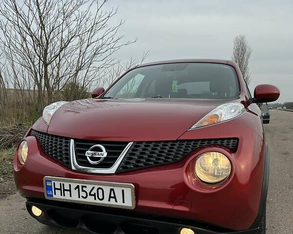 Красный Ниссан Жук, объемом двигателя 1.6 л и пробегом 219 тыс. км за 10200 $, фото 41 на Automoto.ua