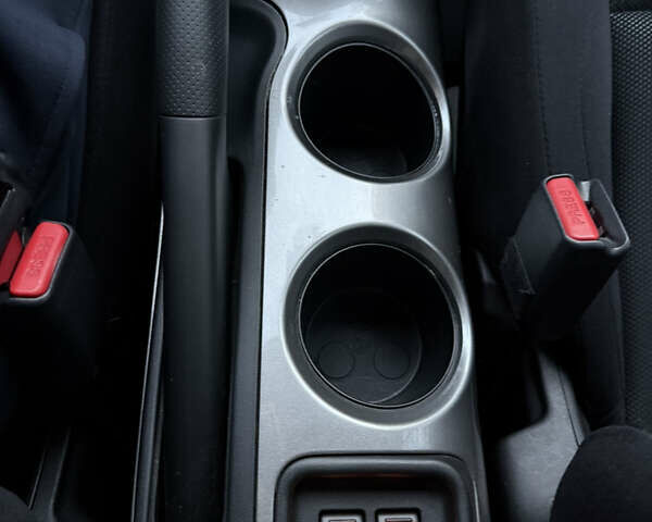 Червоний Ніссан Жук, об'ємом двигуна 1.6 л та пробігом 54 тис. км за 11800 $, фото 13 на Automoto.ua