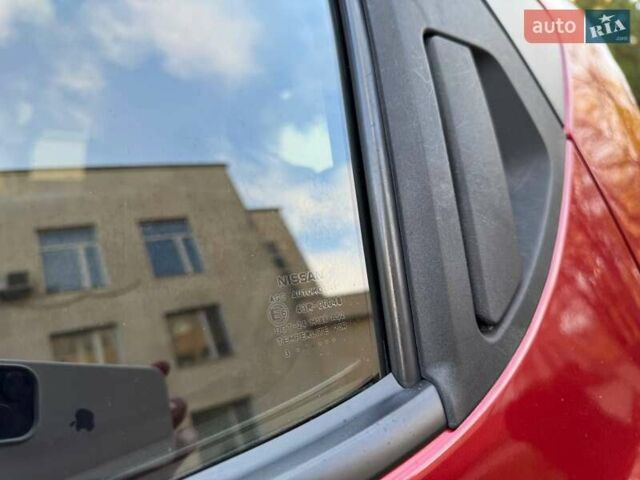 Красный Ниссан Жук, объемом двигателя 1.6 л и пробегом 170 тыс. км за 10300 $, фото 32 на Automoto.ua