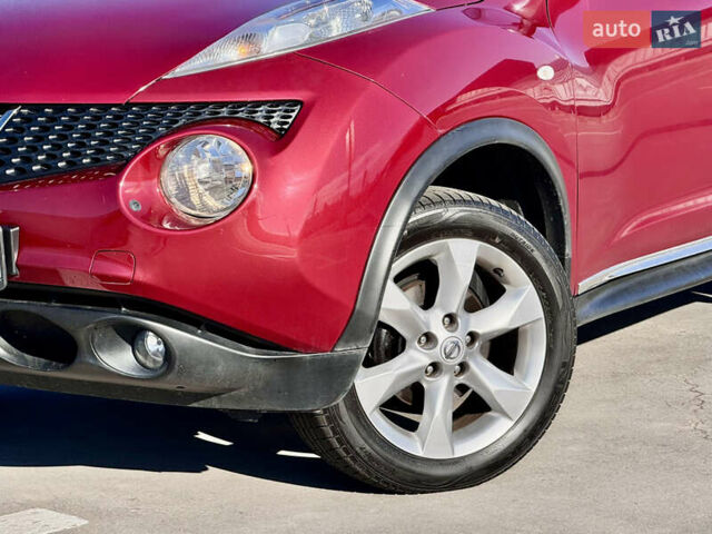 Красный Ниссан Жук, объемом двигателя 1.6 л и пробегом 54 тыс. км за 11500 $, фото 4 на Automoto.ua