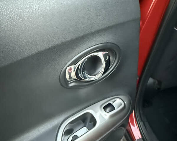 Червоний Ніссан Жук, об'ємом двигуна 1.6 л та пробігом 54 тис. км за 11800 $, фото 12 на Automoto.ua