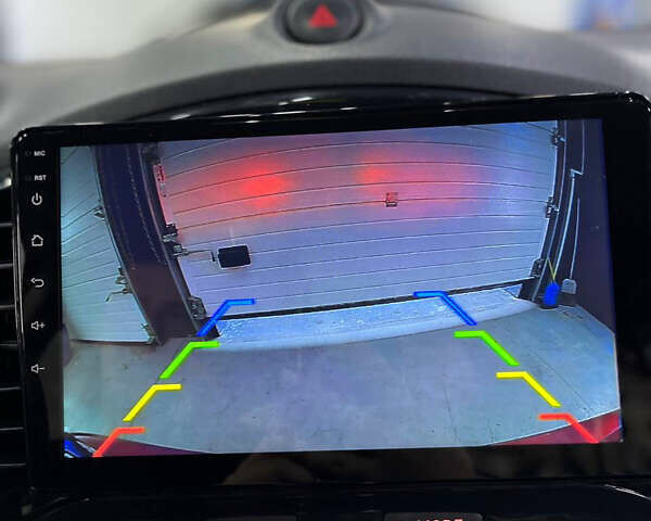 Червоний Ніссан Жук, об'ємом двигуна 1.6 л та пробігом 120 тис. км за 10000 $, фото 5 на Automoto.ua
