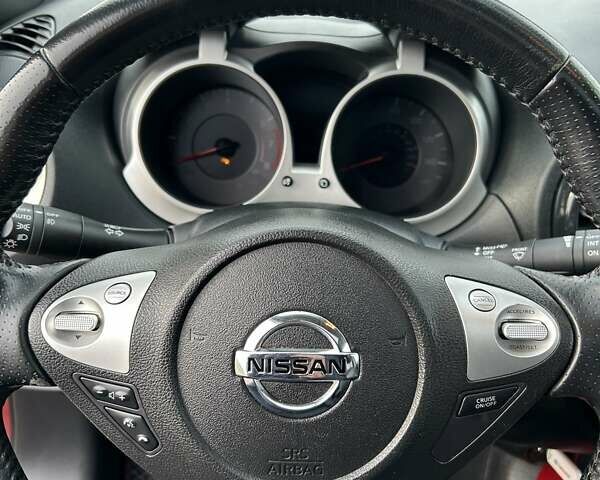 Красный Ниссан Жук, объемом двигателя 1.6 л и пробегом 219 тыс. км за 10200 $, фото 21 на Automoto.ua