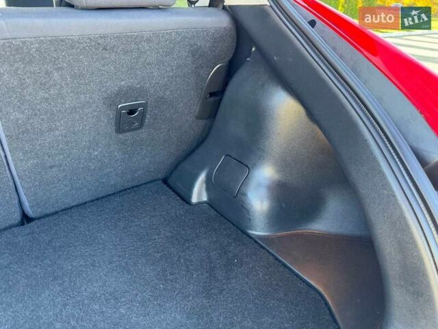 Красный Ниссан Жук, объемом двигателя 1.6 л и пробегом 170 тыс. км за 9700 $, фото 42 на Automoto.ua