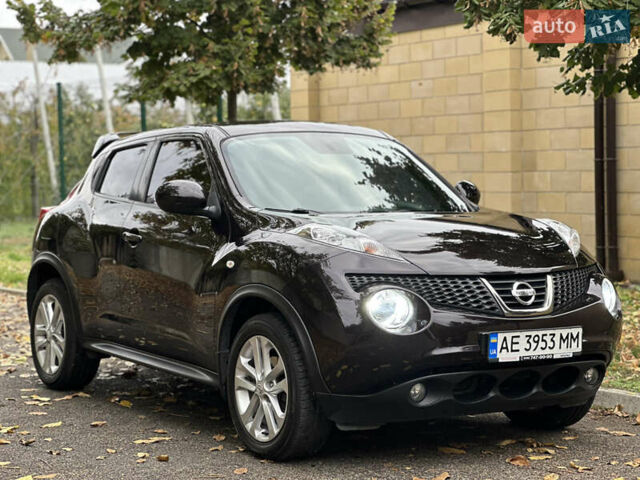 Ниссан Жук 2013 в Днепре (Днепропетровске) на Automoto.ua Красный Ниссан Жук, объемом двигателя 1.6 л и пробегом 116 тыс. км за 12000 $, фото 5 на Automoto.ua