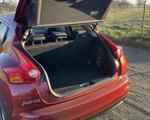 Красный Ниссан Жук, объемом двигателя 1.6 л и пробегом 105 тыс. км за 11300 $, фото 9 на Automoto.ua