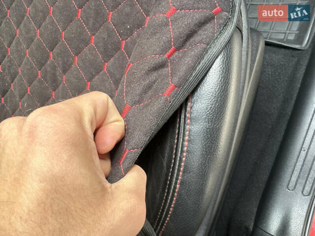 Красный Ниссан Жук, объемом двигателя 1.6 л и пробегом 102 тыс. км за 9200 $, фото 7 на Automoto.ua