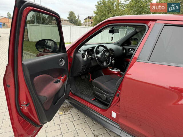 Красный Ниссан Жук, объемом двигателя 1.6 л и пробегом 151 тыс. км за 10000 $, фото 15 на Automoto.ua