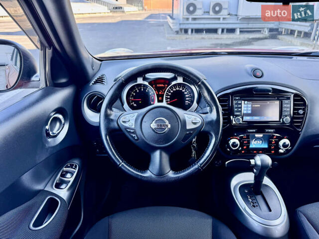 Красный Ниссан Жук, объемом двигателя 1.6 л и пробегом 54 тыс. км за 11500 $, фото 29 на Automoto.ua