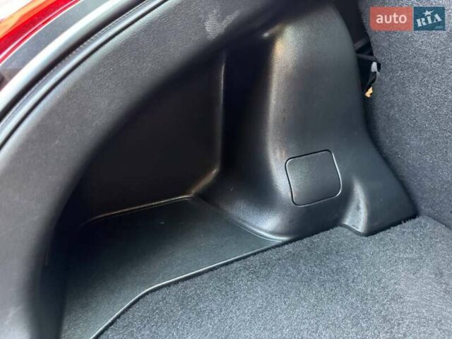 Красный Ниссан Жук, объемом двигателя 1.6 л и пробегом 170 тыс. км за 10300 $, фото 56 на Automoto.ua