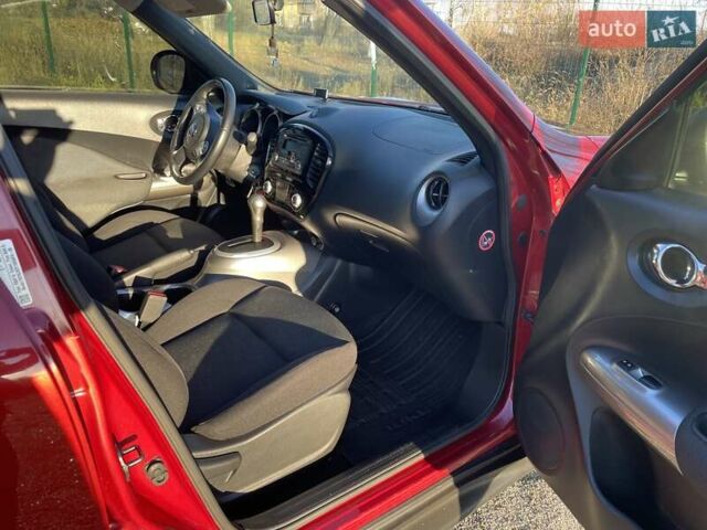 Красный Ниссан Жук, объемом двигателя 1.6 л и пробегом 105 тыс. км за 11300 $, фото 3 на Automoto.ua