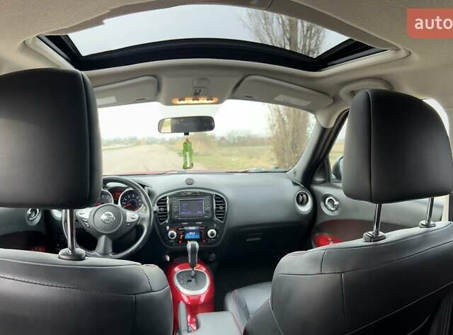Красный Ниссан Жук, объемом двигателя 1.6 л и пробегом 219 тыс. км за 10200 $, фото 40 на Automoto.ua