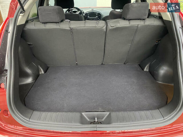 Красный Ниссан Жук, объемом двигателя 1.6 л и пробегом 163 тыс. км за 8450 $, фото 13 на Automoto.ua