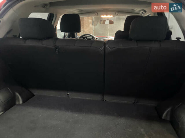 Красный Ниссан Жук, объемом двигателя 1.6 л и пробегом 165 тыс. км за 8200 $, фото 26 на Automoto.ua