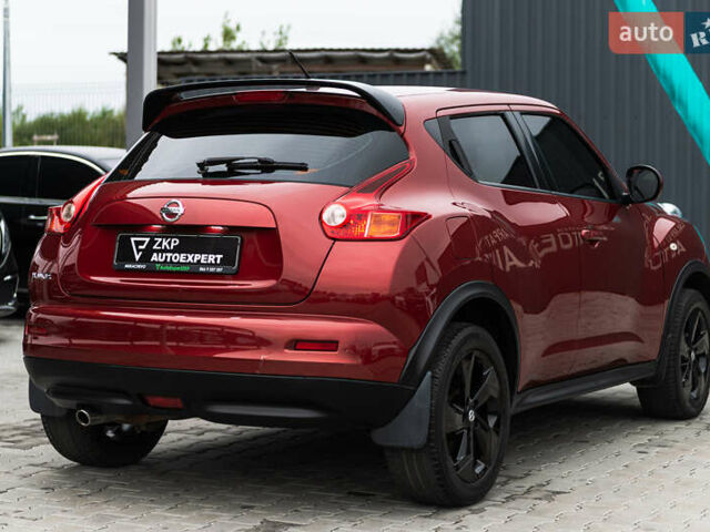 Красный Ниссан Жук, объемом двигателя 1.6 л и пробегом 88 тыс. км за 12400 $, фото 13 на Automoto.ua