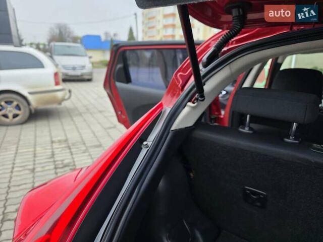 Красный Ниссан Жук, объемом двигателя 1.6 л и пробегом 127 тыс. км за 9777 $, фото 29 на Automoto.ua