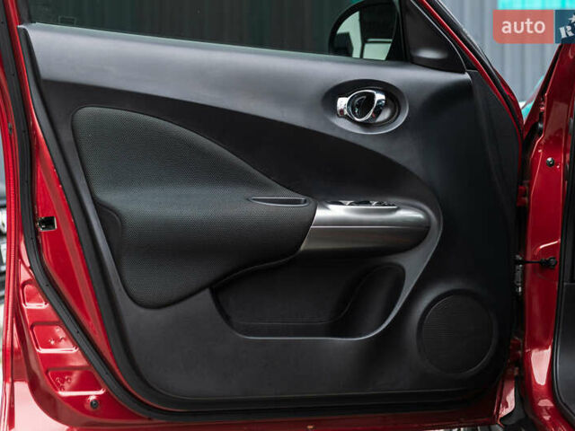 Красный Ниссан Жук, объемом двигателя 1.6 л и пробегом 88 тыс. км за 12400 $, фото 29 на Automoto.ua