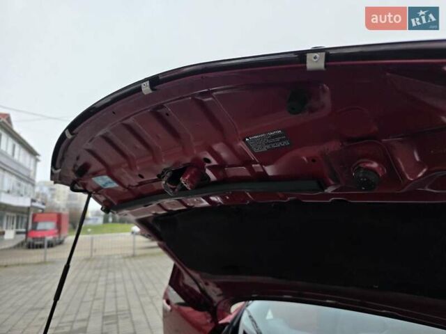 Красный Ниссан Жук, объемом двигателя 1.6 л и пробегом 127 тыс. км за 9777 $, фото 26 на Automoto.ua