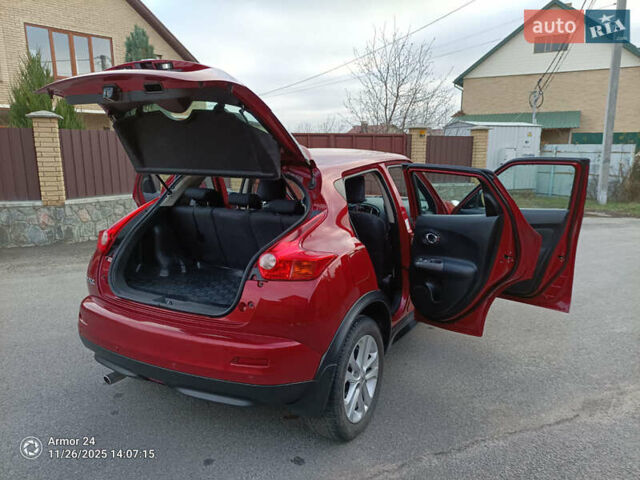 Червоний Ніссан Жук, об'ємом двигуна 1.6 л та пробігом 66 тис. км за 11000 $, фото 16 на Automoto.ua