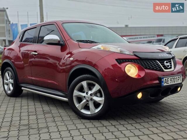 Красный Ниссан Жук, объемом двигателя 1.6 л и пробегом 127 тыс. км за 9777 $, фото 1 на Automoto.ua