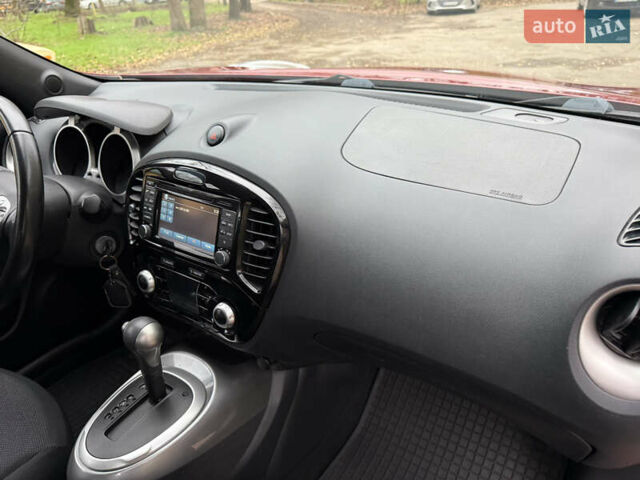 Красный Ниссан Жук, объемом двигателя 1.6 л и пробегом 130 тыс. км за 10500 $, фото 49 на Automoto.ua