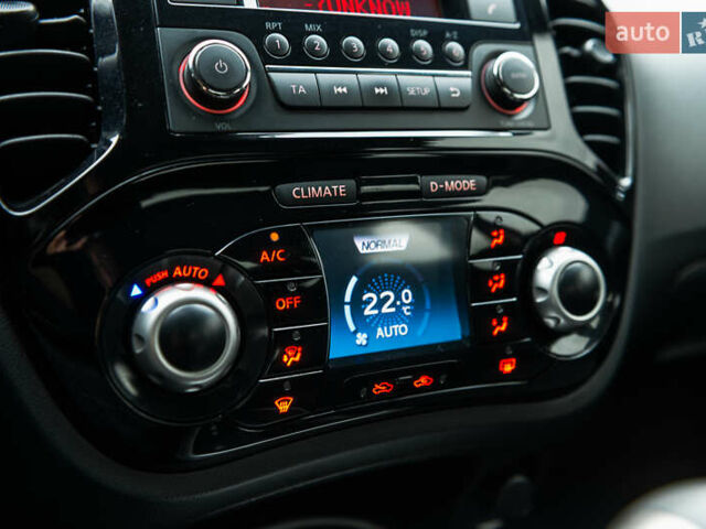 Красный Ниссан Жук, объемом двигателя 1.6 л и пробегом 88 тыс. км за 12400 $, фото 27 на Automoto.ua