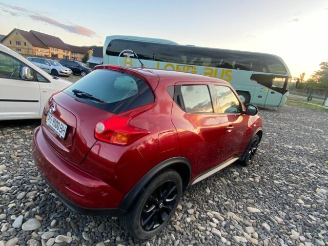 Красный Ниссан Жук, объемом двигателя 1.6 л и пробегом 76 тыс. км за 10700 $, фото 2 на Automoto.ua