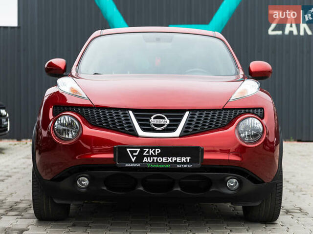 Красный Ниссан Жук, объемом двигателя 1.6 л и пробегом 88 тыс. км за 12400 $, фото 4 на Automoto.ua