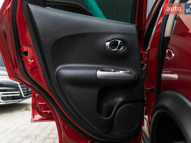 Красный Ниссан Жук, объемом двигателя 1.6 л и пробегом 88 тыс. км за 12400 $, фото 32 на Automoto.ua