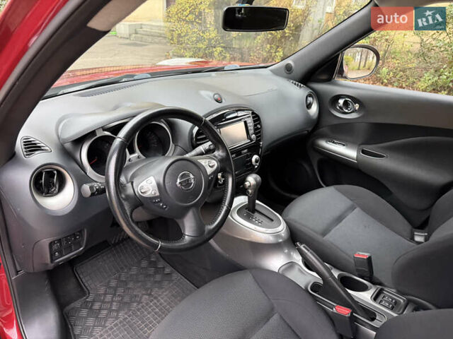 Красный Ниссан Жук, объемом двигателя 1.6 л и пробегом 130 тыс. км за 10500 $, фото 41 на Automoto.ua