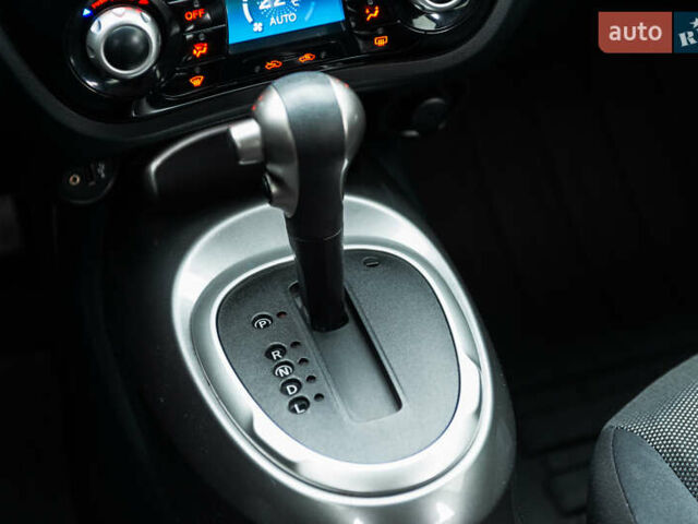 Красный Ниссан Жук, объемом двигателя 1.6 л и пробегом 88 тыс. км за 12400 $, фото 25 на Automoto.ua