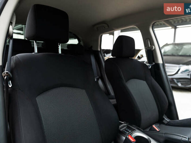 Красный Ниссан Жук, объемом двигателя 1.6 л и пробегом 88 тыс. км за 12400 $, фото 37 на Automoto.ua