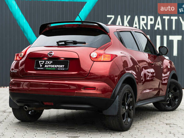 Красный Ниссан Жук, объемом двигателя 1.6 л и пробегом 88 тыс. км за 12400 $, фото 15 на Automoto.ua