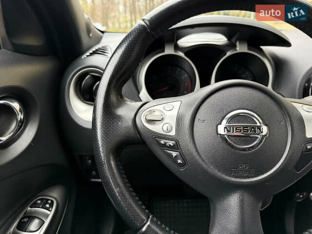 Красный Ниссан Жук, объемом двигателя 1.6 л и пробегом 130 тыс. км за 10500 $, фото 36 на Automoto.ua