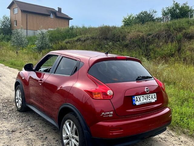 Красный Ниссан Жук, объемом двигателя 1.6 л и пробегом 0 тыс. км за 12500 $, фото 5 на Automoto.ua